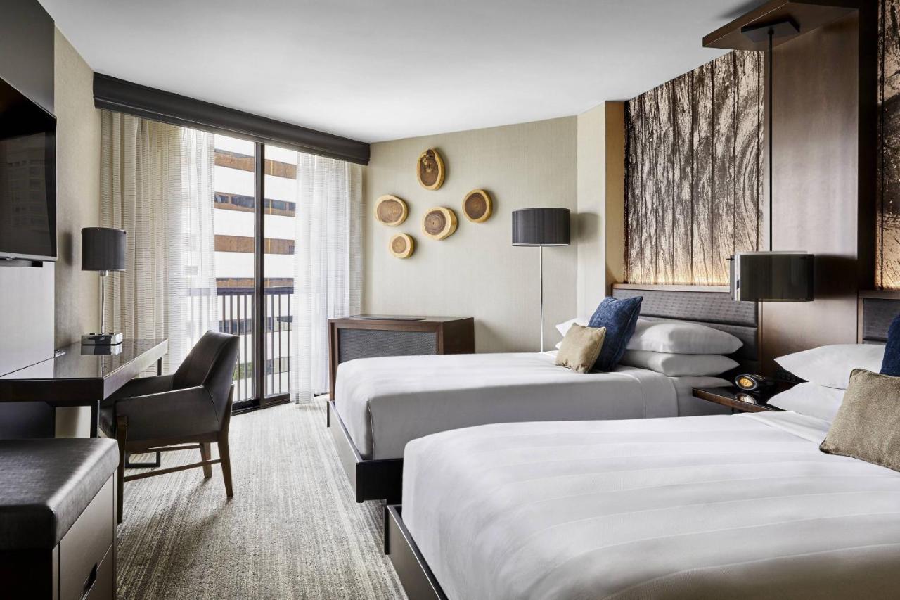 Готель Portland Marriott Downtown Waterfront Екстер'єр фото