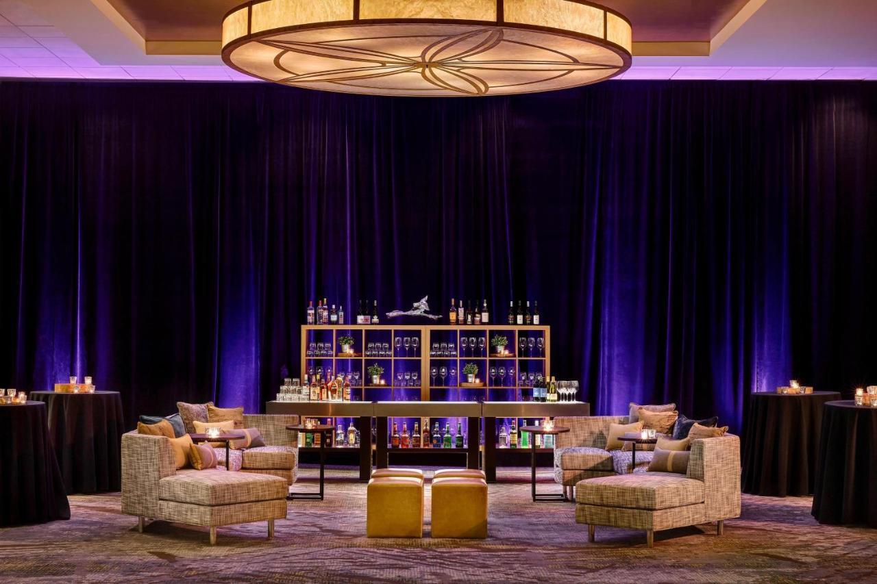 Готель Portland Marriott Downtown Waterfront Екстер'єр фото